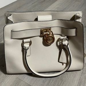 Michael Kors Leather Handle bag “Lock and keys”